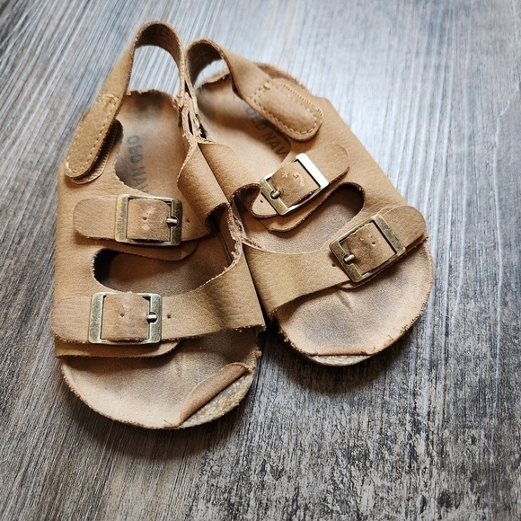 Baby Sandlas - Picture 5 of 10